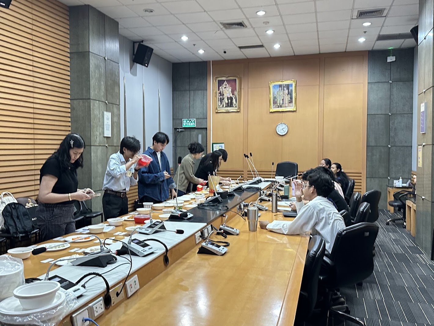 ส่งมอบงานและให้การสนับสนุน
